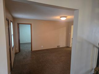 1013 Broadway St, Waterloo, IA 50703