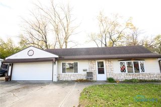 307 Venice Dr, Northwood, OH 43619