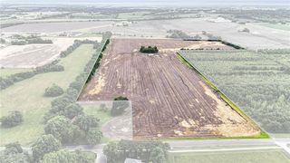 704 W  19th St, Ottawa, KS 66067