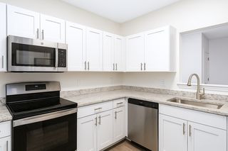 50 Dogwood Dr #40-102, West Warwick, RI 02893