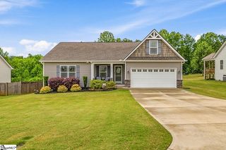 740 Hammett Pointe Ct, Lyman, SC 29365
