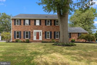 1306 Moon Dr, Yardley, PA 19067