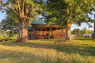 1786 Goshen Valley Rd, Church Hill, TN 37642