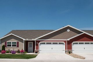 276 Acacia Ln #325L, Wadsworth, OH 44281