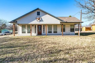 304 Alamosa Ln, Holly Lake Ranch, TX 75765