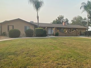 10853 Porter Avenue, Dinuba, CA 93618