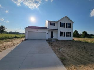 6179 Greenbriar Dr, Lowell, MI 49331