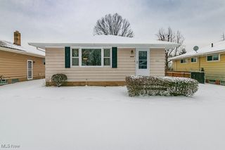 24350 Russell Ave, Euclid, OH 44123
