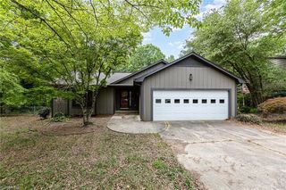 3005 Covewood St, High Point, NC 27265