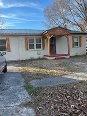 870 Medon Malesus Rd, Medon, TN 38356