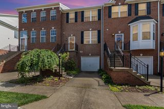 43120 Forest Edge Sq, Ashburn, VA 20148