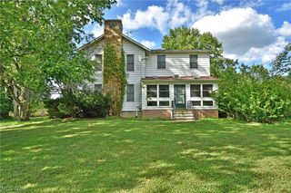 661 Airport Rd NW, Warren, OH 44481