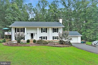 10705 Parkgate Dr, Nokesville, VA 20181