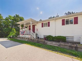 1 Lowell Dr, Barboursville, WV 25504