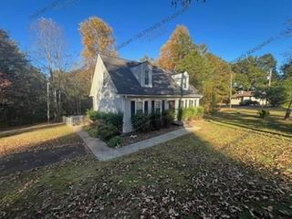 231 Crystal Falls Rd, West Union, SC 29696