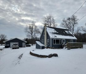1240 106th Ave, Plainwell, MI 49080