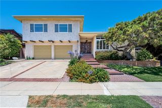 1335 Crestview Ave, Seal Beach, CA 90740