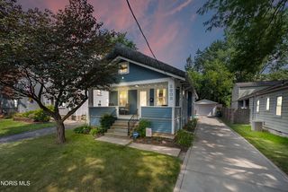 2808 Castleton Ave, Toledo, OH 43613
