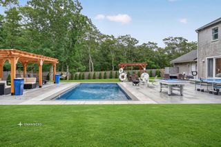 105 Whalers Walk, Edgartown, MA 02539