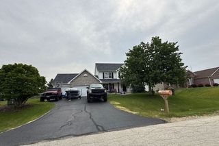 11068 Lemon Grass Ln, Roscoe, IL 61073