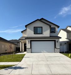 3495 Stardust St, Richland, WA 99352