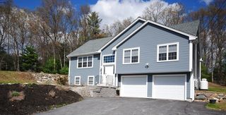 35 Brookside Ave, Webster, MA 01570