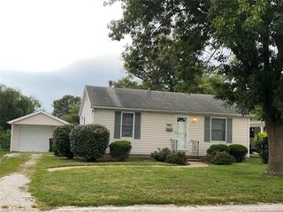 603 Stiening St, Waterloo, IL 62298