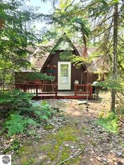 8285 N  Beaver Rd, Paradise, MI 49768
