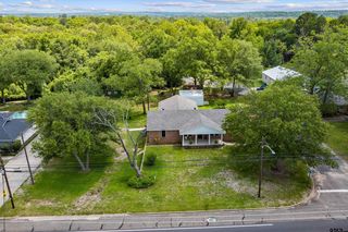 1609 W  Main St, Henderson, TX 75652