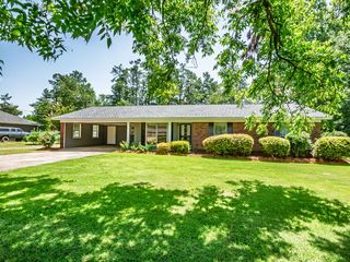 117 Hemlock Rd, Batesville, MS 38606