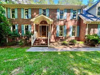 2515 Holiday Dr, Raleigh, NC 27610