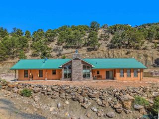 49 Carisbrook Rd, Raton, NM 87740