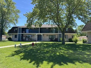3207 West Mangold AVENUE #B, Milwaukee, WI 53221