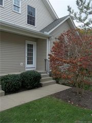 12 Reggie Way #C, Broad Brook, CT 06016