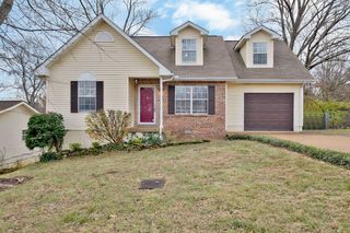 219 Ash Grove Dr, Nashville, TN 37211