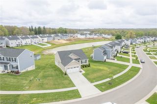 3892 Higgins Dr, Barberton, OH 44203