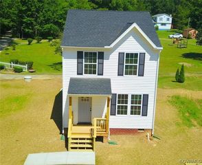 2701 Jolly Ln, Chester, VA 23831