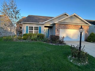 7184 Songbird Ln, North Ridgeville, OH 44039