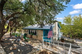 18307 E  Lakeview Dr, Jonestown, TX 78645