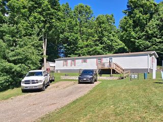 45 Burntwood Dr, Union City, PA 16438
