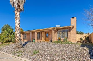 8581 E  Desert Palm St, Tucson, AZ 85730
