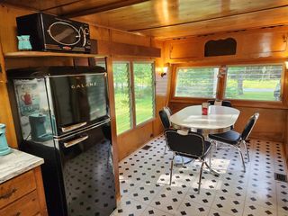 613 Lennon Road, Carroll, NH 03598