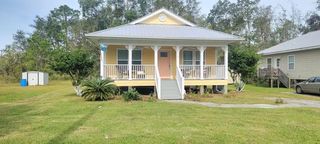 615 Keller St, Bay Saint Louis, MS 39520
