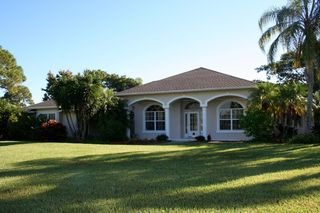 5681 Cypress Creek Dr, Grant Valkaria, FL 32949