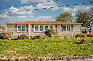 617 Bounds Cir, Westover, WV 26501