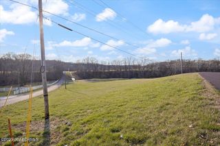 4037 County Rd, Holts Summit, MO 65043