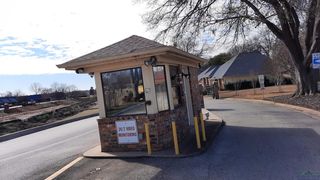 718 Yorktown Ct, Longview, TX 75601