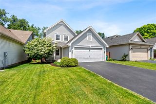 102 Cranbrook Ter, Webster, NY 14580