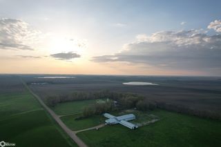 37332 290th St, Westbrook, MN 56183