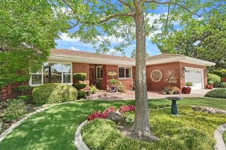 1909 W  Vine St, Lodi, CA 95242